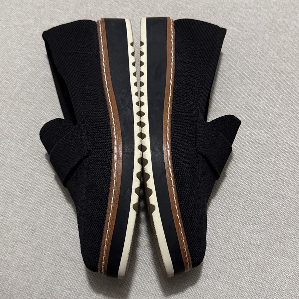 Like New-Me Too brand “Barrett” Mesh Loafers-Sz 8-Black-Elevated Cushioned Heel - Picture 11 of 16